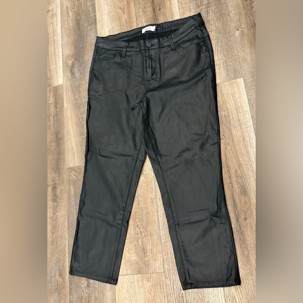 Elegant Black Straight Leg Women's Jeans